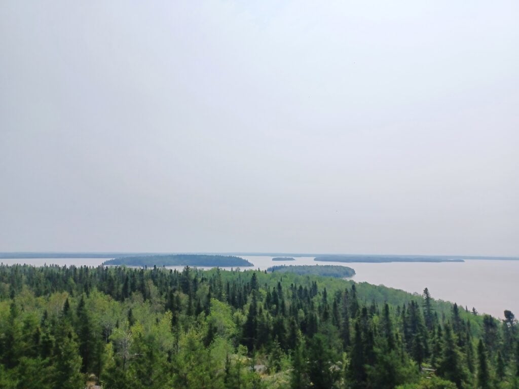 La vue depuis la tour d'observation des sentiers du grand héron, dans le secteur de Macamic en Abitibi-Ouest.